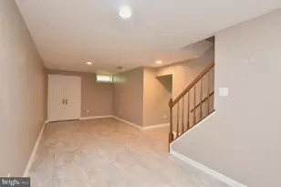 350 Copperfield Ln, Herndon, VA 20170 - Photo 13
