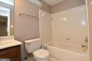 350 Copperfield Ln, Herndon, VA 20170 - Photo 15
