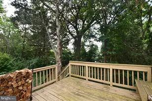 350 Copperfield Ln, Herndon, VA 20170 - Photo 17