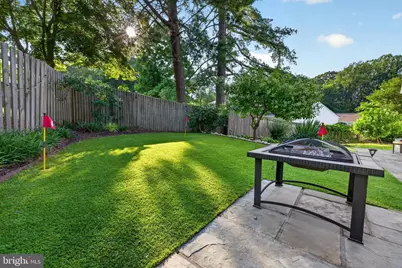 7901 Laural Valley Way, Springfield, VA 22153 - Photo 5