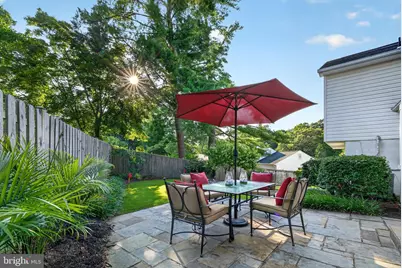7901 Laural Valley Way, Springfield, VA 22153 - Photo 9