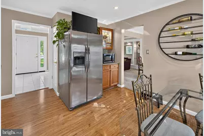 7901 Laural Valley Way, Springfield, VA 22153 - Photo 15