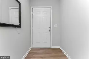 2534 Peter Jefferson Ln, Herndon, VA 20171 - Photo 3