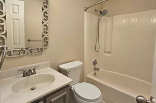 6413 4 Oaks Ln, Burke, VA 22015 - Photo 27