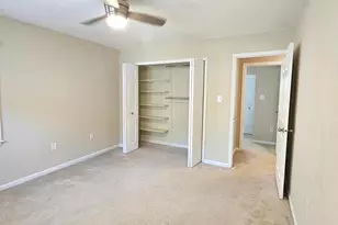 6413 4 Oaks Ln, Burke, VA 22015 - Photo 31