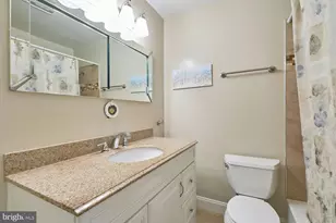 4118 Whispering Ln, Annandale, VA 22003 - Photo 25