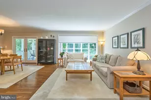 4118 Whispering Ln, Annandale, VA 22003 - Photo 9