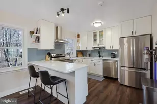 3290 Applegate Ct, Annandale, VA 22003 - Photo 1