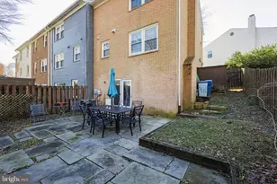 3290 Applegate Ct, Annandale, VA 22003 - Photo 31