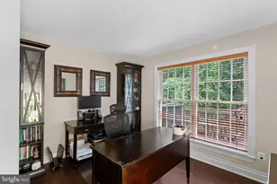 7214 Calamo St, Springfield, VA 22150 - Photo 33