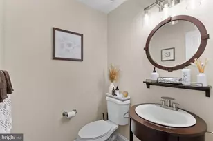 7214 Calamo St, Springfield, VA 22150 - Photo 35
