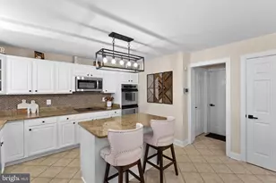 7214 Calamo St, Springfield, VA 22150 - Photo 31