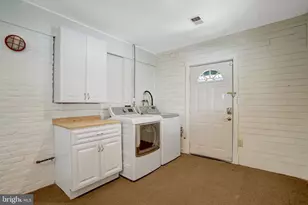8015 New Market Rd, Alexandria, VA 22308 - Photo 37