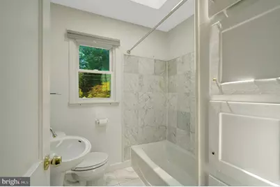 8015 New Market Road, Alexandria, VA 22308 - Photo 17