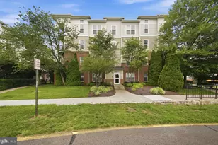 3850 Lightfoot St, Chantilly, VA 20151 - Photo 3
