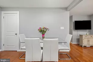 6802 Derrell Ct, Alexandria, VA 22307 - Photo 9