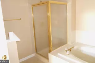 12020 Lisa Marie Ct, Fairfax, VA 22033 - Photo 11