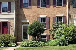 9630 Lindenbrook St, Fairfax, VA 22031 - Photo 1
