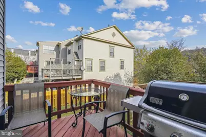 2409 Simpkins Farm Drive, Herndon, VA 20171 - Photo 17