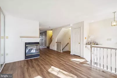 2409 Simpkins Farm Drive, Herndon, VA 20171 - Photo 5