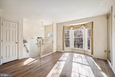 2409 Simpkins Farm Drive, Herndon, VA 20171 - Photo 3