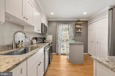 6317 Buffie Court, Burke, VA 22015 - Photo 9