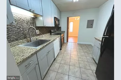 527 Florida Avenue #103, Herndon, VA 20170 - Photo 7