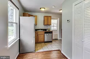 6641 Barrett Rd, Falls Church, VA 22042 - Photo 7