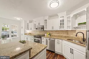 9125 Galbreth Ct, Springfield, VA 22153 - Photo 3