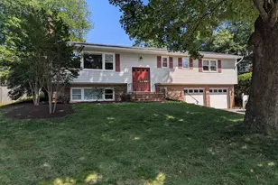 1933 Relda Ct, Falls Church, VA 22043 - Photo 1