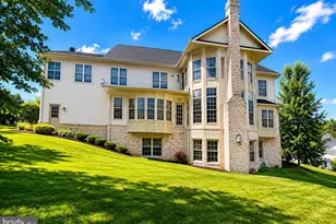 9503 Peniwill Dr, Lorton, VA 22079 - Photo 3