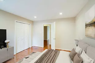 6110 Franconia Station Ln, Alexandria, VA 22310 - Photo 9