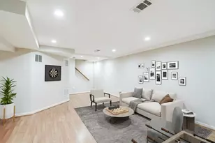 6110 Franconia Station Ln, Alexandria, VA 22310 - Photo 5