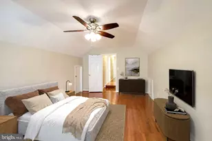 6110 Franconia Station Ln, Alexandria, VA 22310 - Photo 17