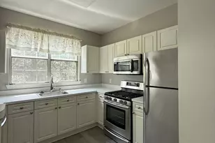2203 Westcourt Ln, Herndon, VA 20170 - Photo 7
