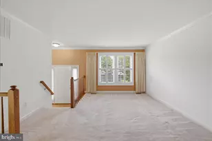 6090 Joust Ln, Alexandria, VA 22315 - Photo 7