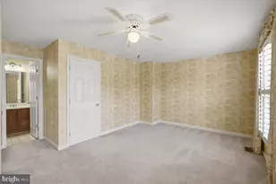 6090 Joust Ln, Alexandria, VA 22315 - Photo 23
