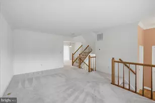 6090 Joust Ln, Alexandria, VA 22315 - Photo 5