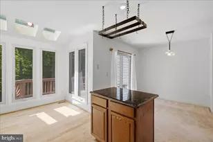 6090 Joust Ln, Alexandria, VA 22315 - Photo 13