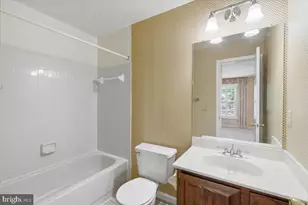 6090 Joust Ln, Alexandria, VA 22315 - Photo 25