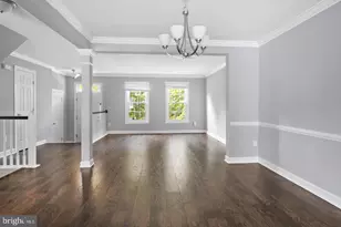 7439 Heatherfield Ln, Alexandria, VA 22315 - Photo 9