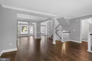 7439 Heatherfield Ln, Alexandria, VA 22315 - Photo 7