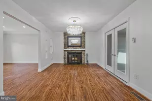 1107 Treeside Ln, Herndon, VA 20170 - Photo 9