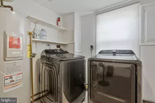1107 Treeside Ln, Herndon, VA 20170 - Photo 21