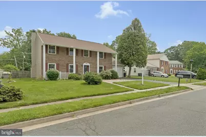 1107 Treeside Lane, Herndon, VA 20170 - Photo 3