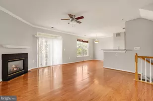 13038 Cabin Creek Rd, Herndon, VA 20171 - Photo 3