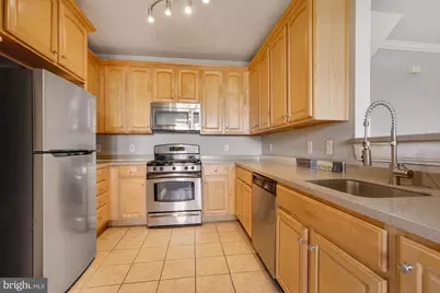 13038 Cabin Creek Road #13038, Herndon, VA 20171 - Photo 11