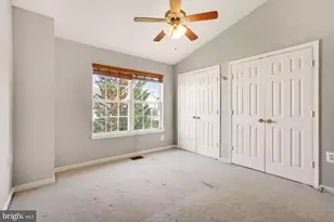 13038 Cabin Creek Rd, Herndon, VA 20171 - Photo 17