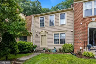 11955 Artery Dr, Fairfax, VA 22030 - Photo 1