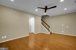 2665 Glengyle Dr, Vienna, VA 22181 - Photo 9